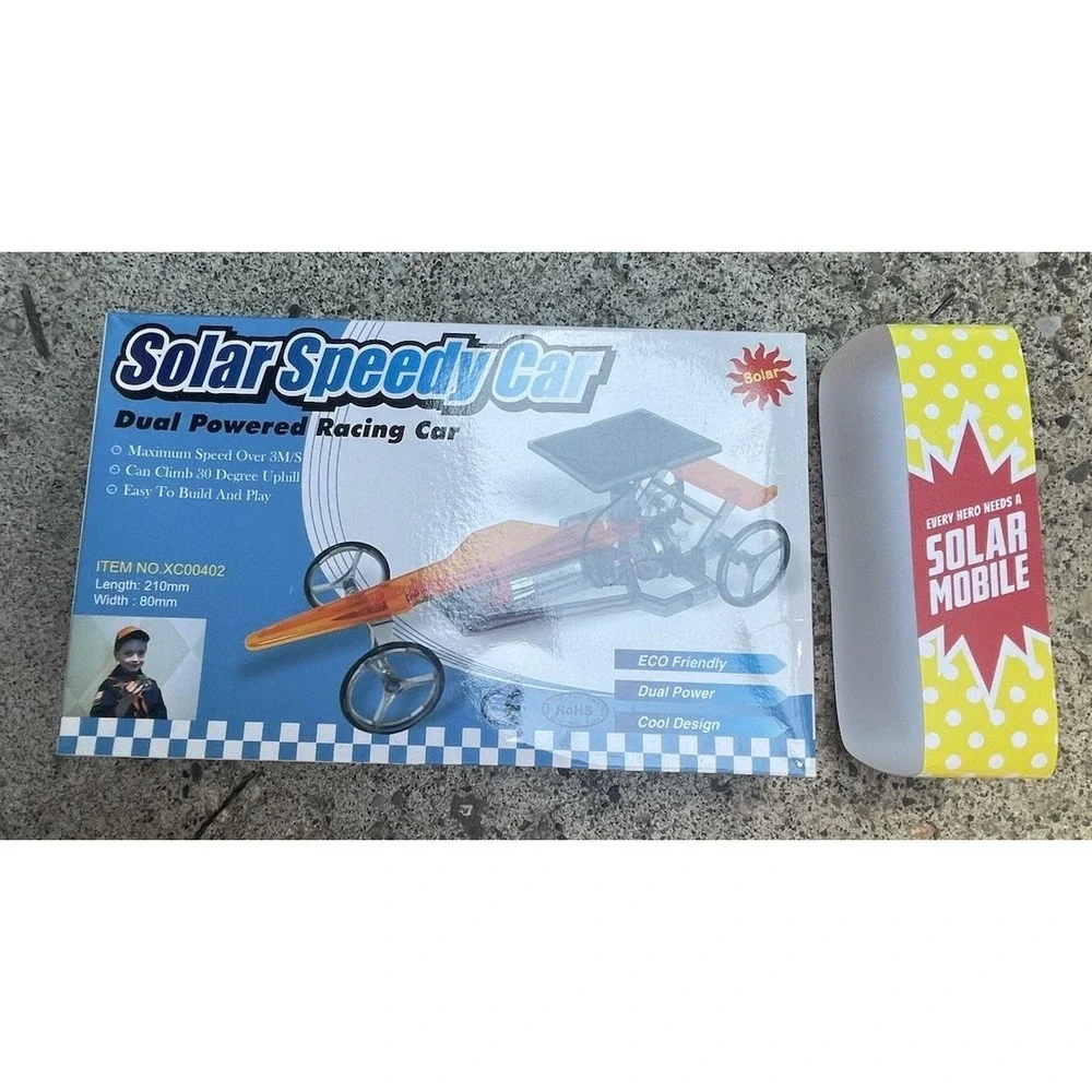 Solar Speedy DIY Racing Car Kit Dual Power Solar Battery STEM Toy New In Box